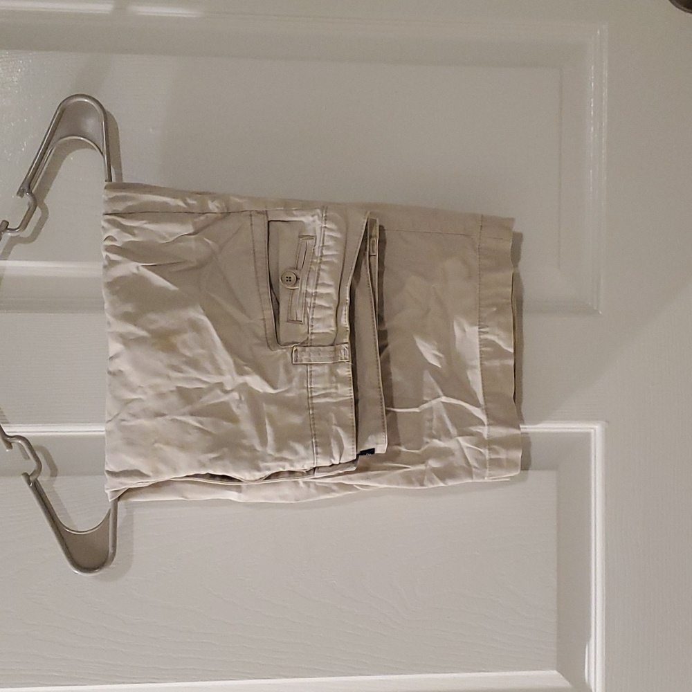 Women's  Bermuda shorts.